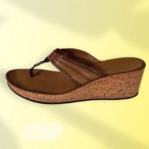 Clark’s Cork Wedge Thong Sandal-Sz 9